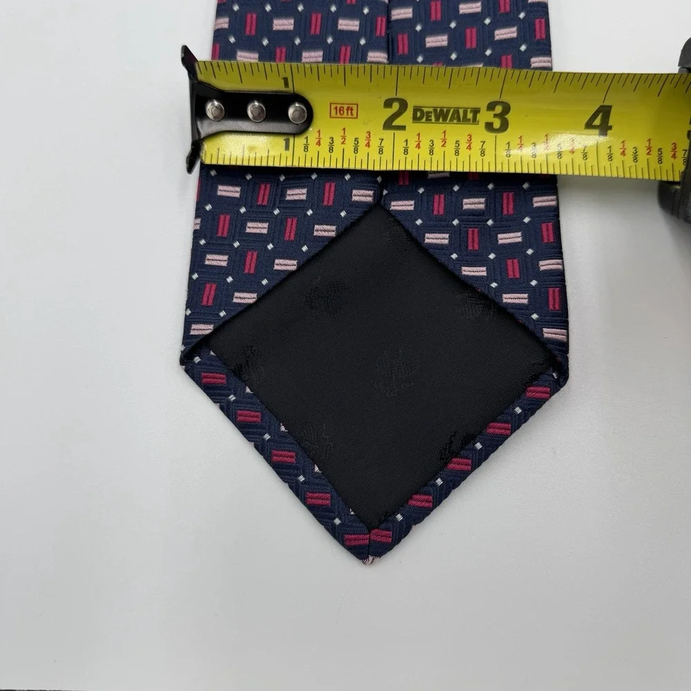 Brooks Brothers 346 Men's Silk Tie Geometric Pink Navy Necktie‎